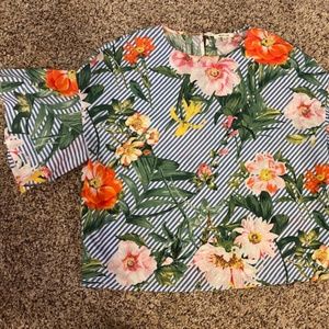 Bleuh Ciel Floral Top Size L ruffle sleeve